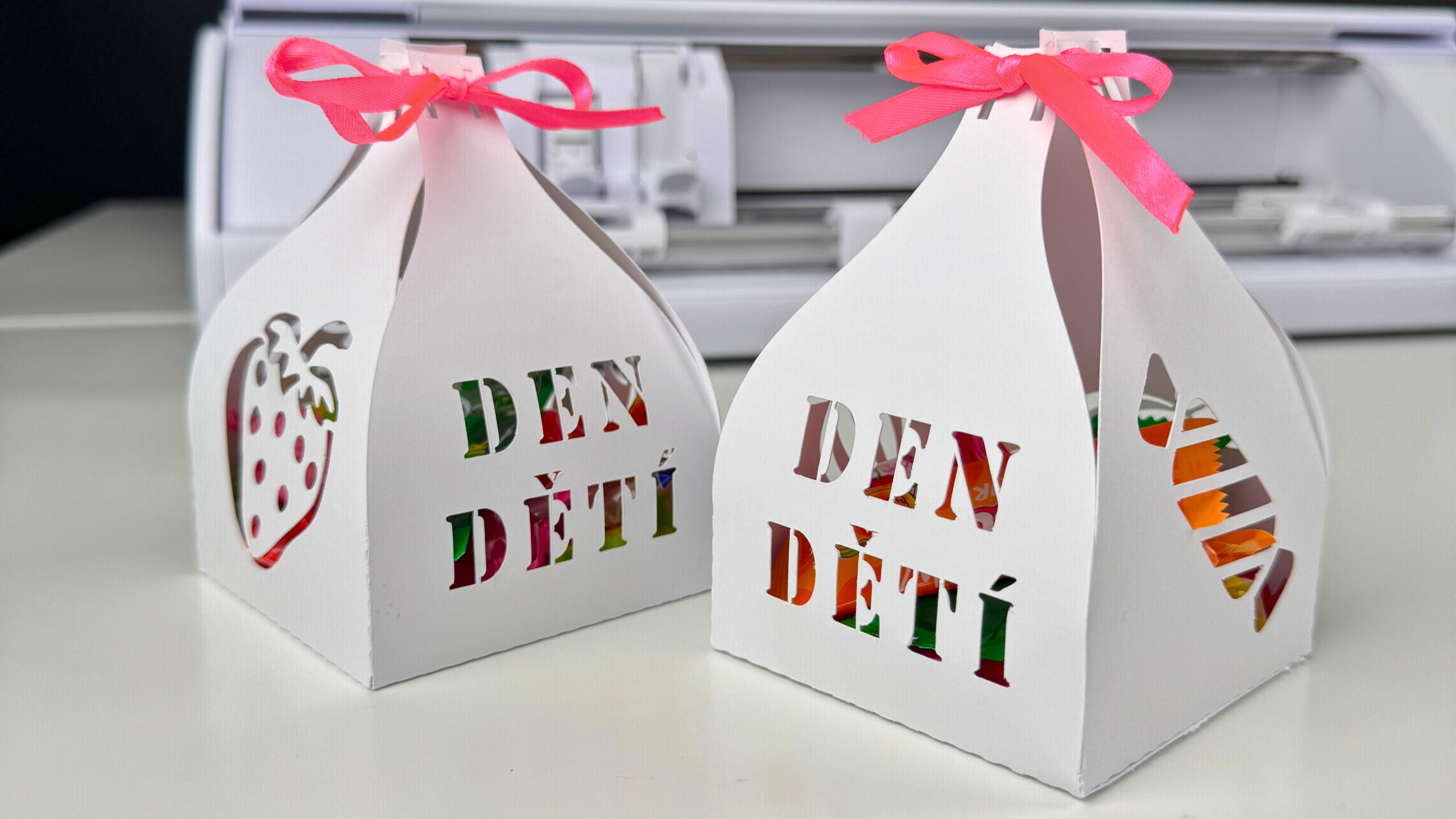 DIY Papírová krabička na bonbony: Sladké překvapení v originálním balení 🍬🎁